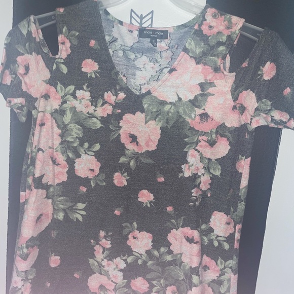 Floral Cold Shoulder Knit Top Moa Moa 1x - Picture 5 of 5
